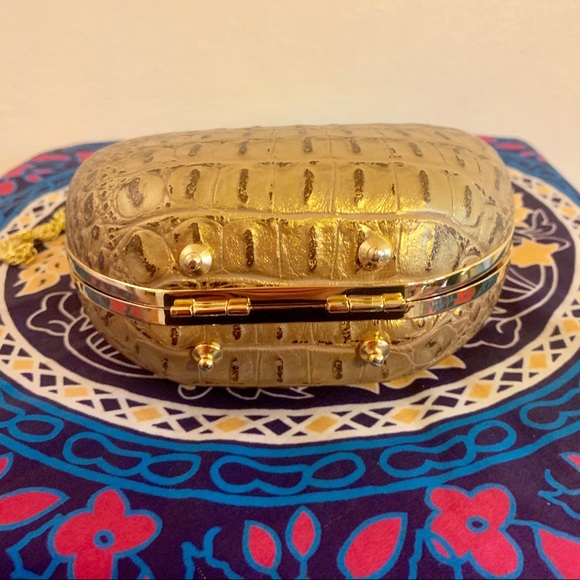 VINTAGE gold evening bag - Picture 4 of 5